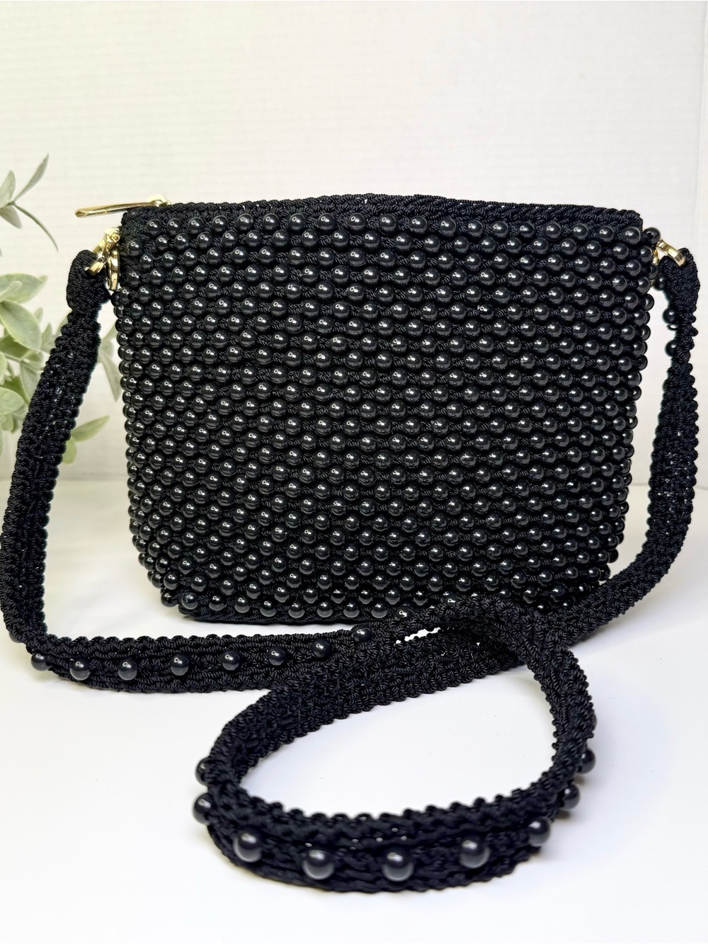 Vintage Women's Black Crochet & Beaded Crossbody Shoulder Boho Bag Gold Hardware